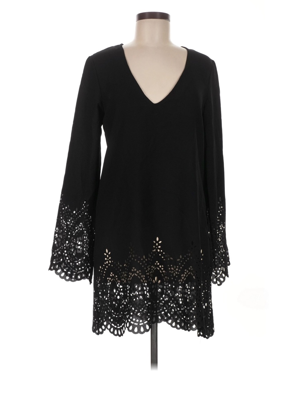Kenneth Cole Reaction Black V-Neck Laser-Cut Tunic Coverup